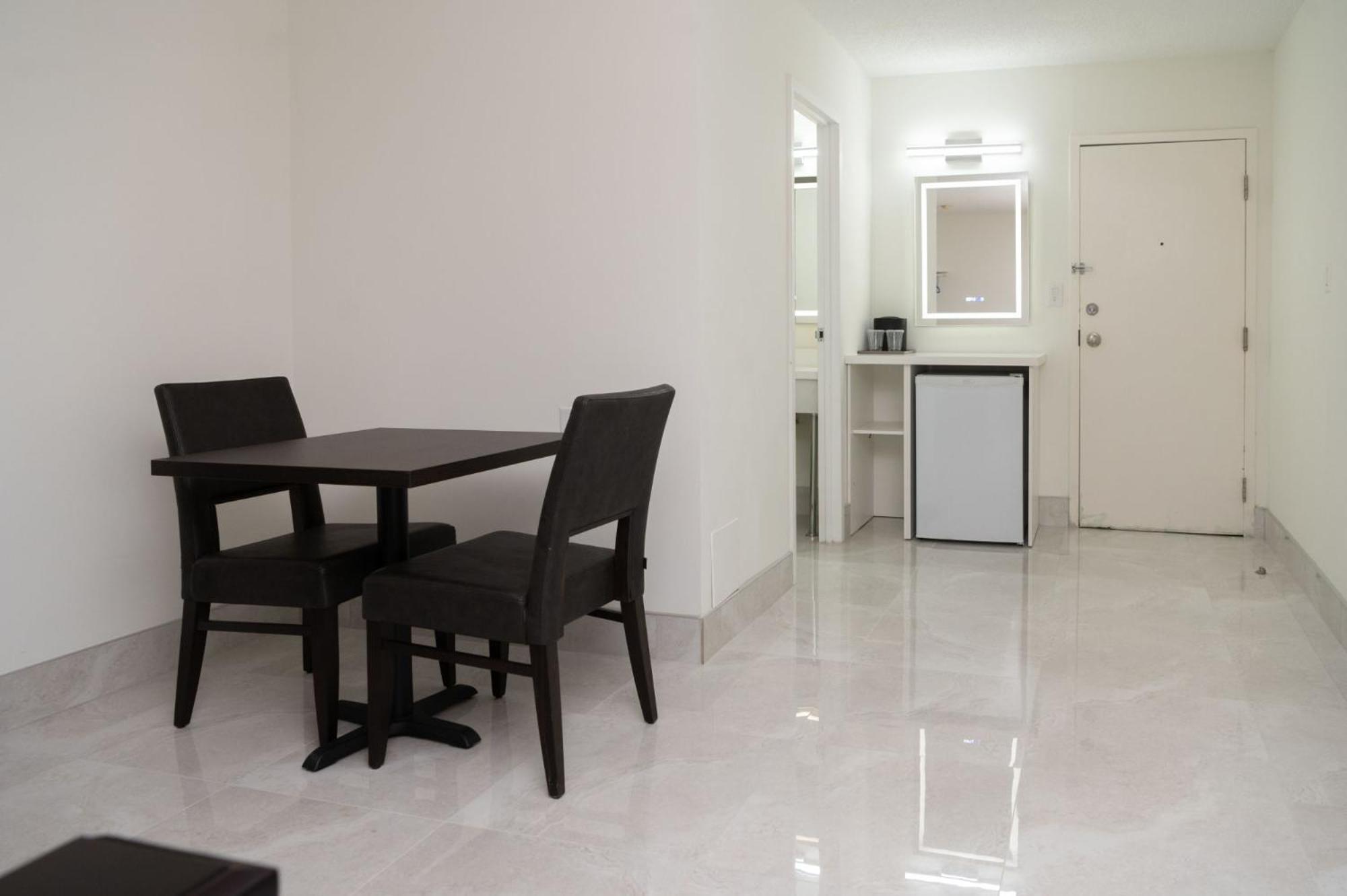 Diplomat Inn ไนแอการาฟอลส์ ภายนอก รูปภาพ
